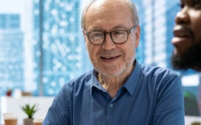 Cadeau de départ à la retraite : offrir le livre de sa carrière